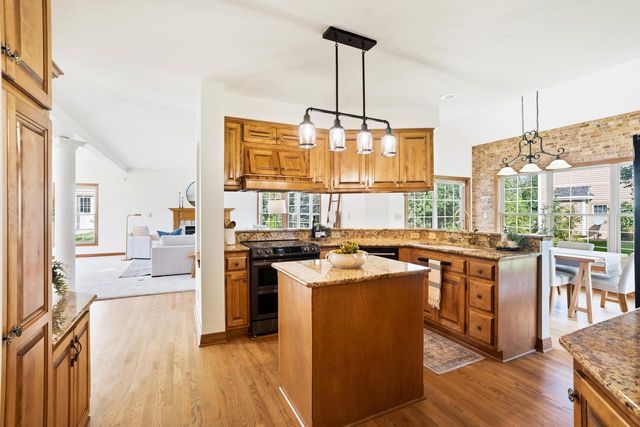 13620 W Eagle TRACE, New Berlin, WI 53151