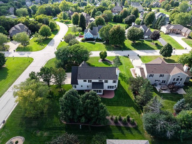 13620 W Eagle TRACE, New Berlin, WI 53151
