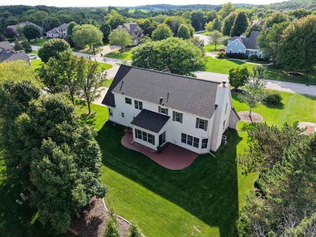 13620 W Eagle TRACE, New Berlin, WI 53151
