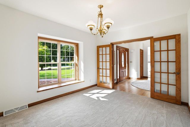 13620 W Eagle TRACE, New Berlin, WI 53151
