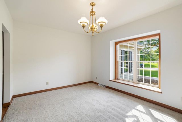 13620 W Eagle TRACE, New Berlin, WI 53151