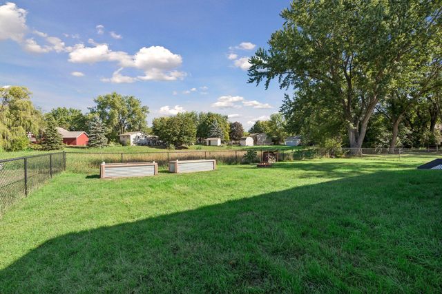 7624 112th Avenue N, Champlin, MN 55316
