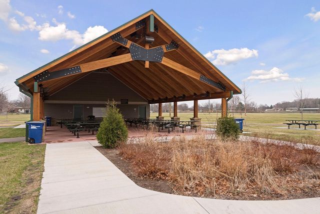 7624 112th Avenue N, Champlin, MN 55316
