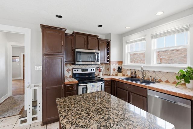 420 N Quentin, Wichita, KS 67208