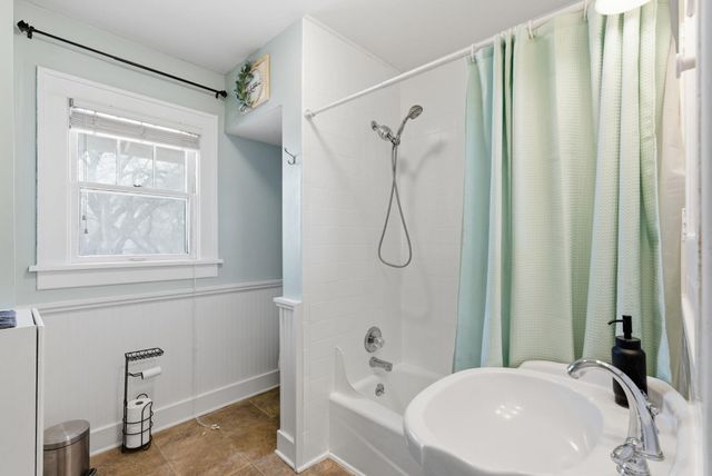 420 N Quentin, Wichita, KS 67208