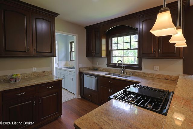 225 Donna Ave, Taylorsville, KY 40071