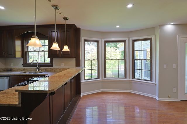 225 Donna Ave, Taylorsville, KY 40071