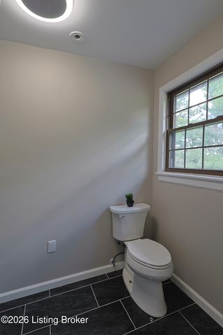 225 Donna Ave, Taylorsville, KY 40071