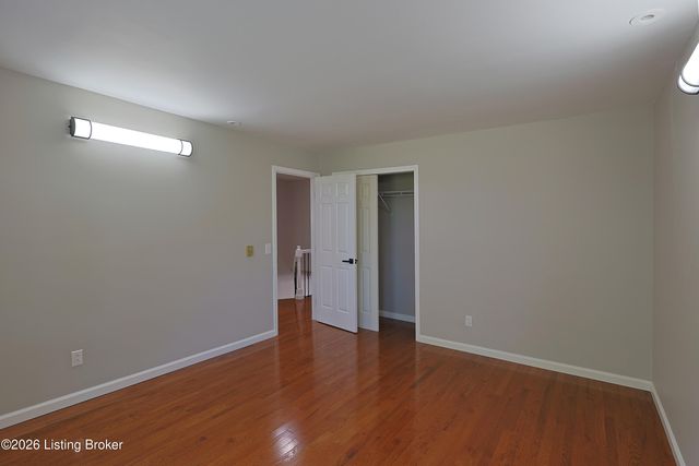225 Donna Ave, Taylorsville, KY 40071