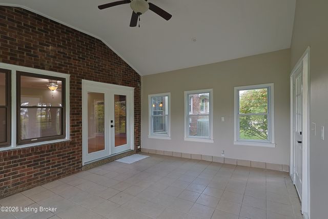 225 Donna Ave, Taylorsville, KY 40071