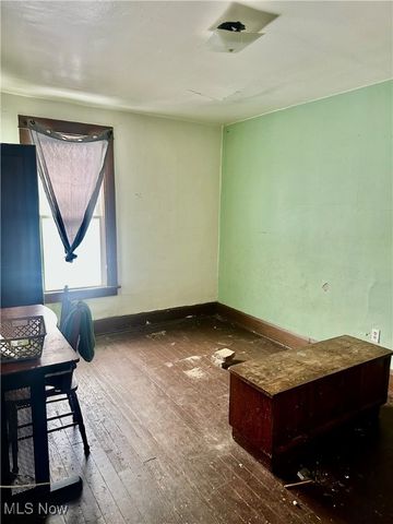 637 and 639 Dehass Street, Martins Ferry, OH 43935