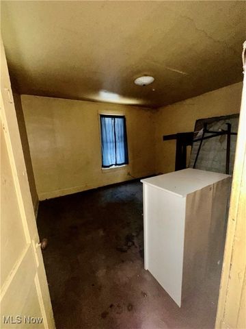 637 and 639 Dehass Street, Martins Ferry, OH 43935