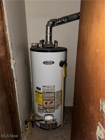 637 and 639 Dehass Street, Martins Ferry, OH 43935