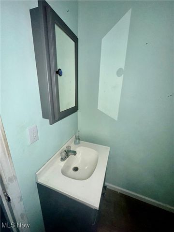 637 and 639 Dehass Street, Martins Ferry, OH 43935