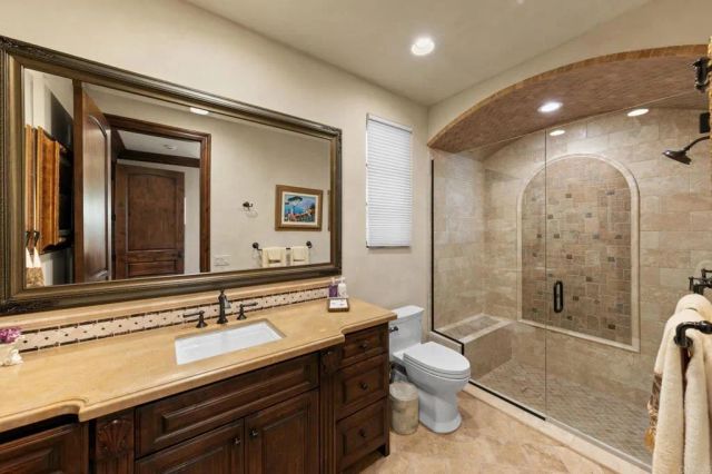 7953 Sentinel, San Diego, CA 92127