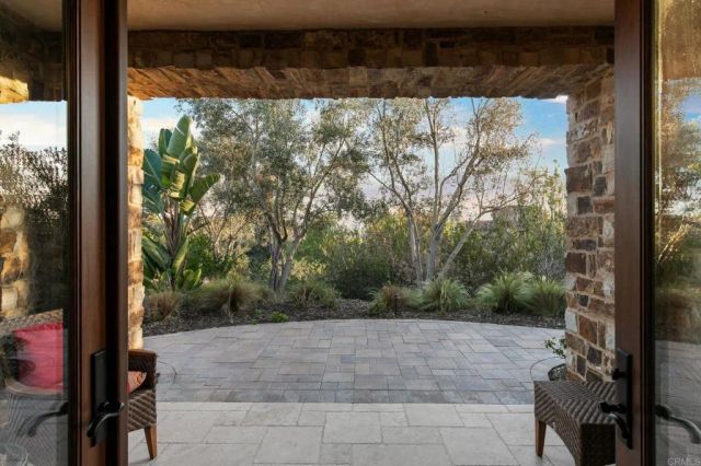 7953 Sentinel, San Diego, CA 92127