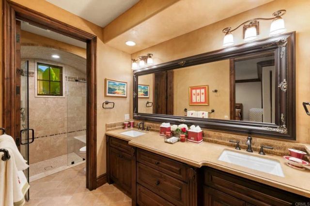 7953 Sentinel, San Diego, CA 92127