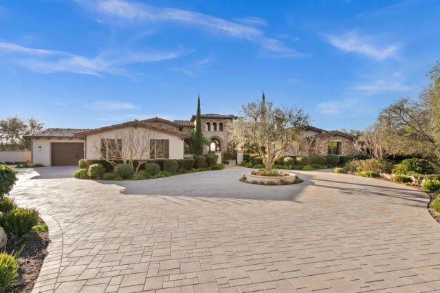 7953 Sentinel, San Diego, CA 92127