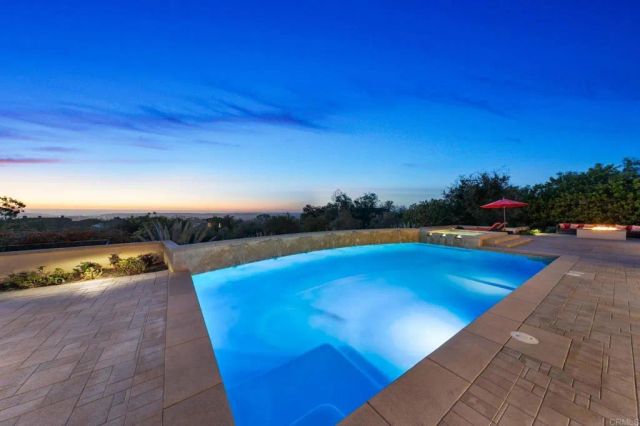 7953 Sentinel, San Diego, CA 92127