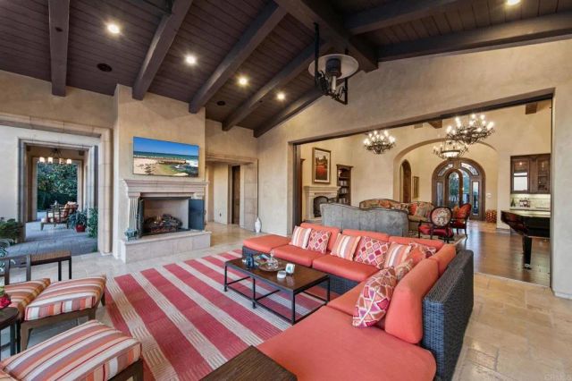 7953 Sentinel, San Diego, CA 92127