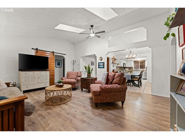 13909 Ne 8TH St, Vancouver, WA 98684