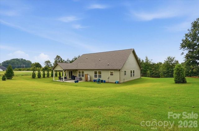 82 Mae Miller Road, Columbus, NC 28722