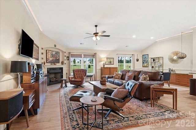 82 Mae Miller Road, Columbus, NC 28722