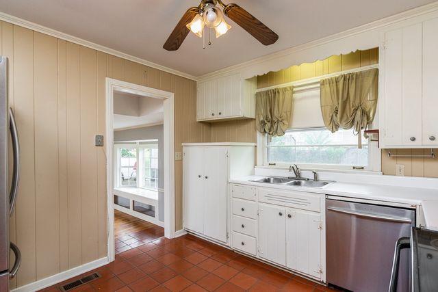 5121 Wilmar DR, Nashville, TN 37220