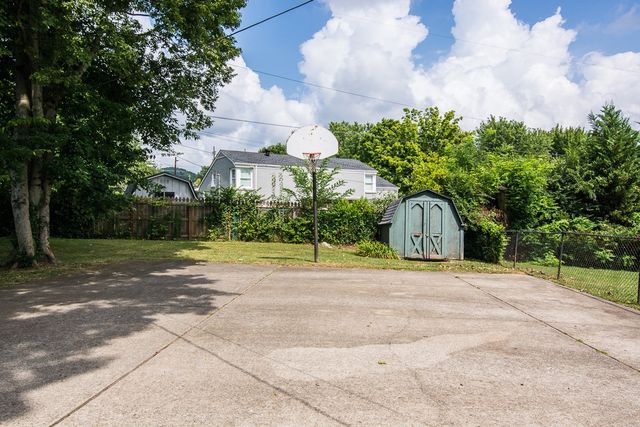 5121 Wilmar DR, Nashville, TN 37220