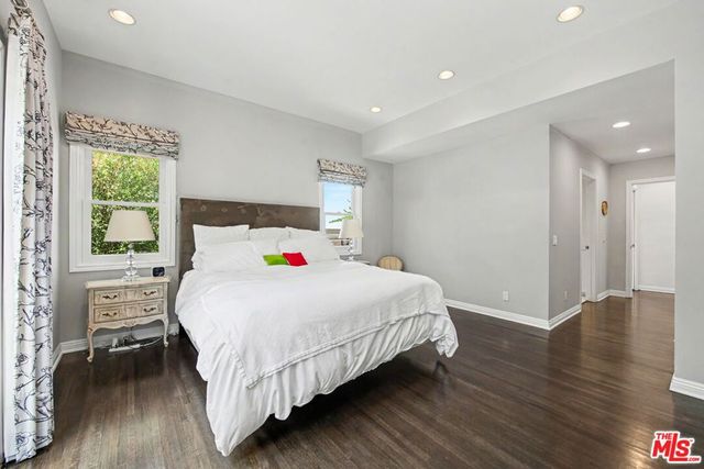 2273 Manning Avenue, Los Angeles, CA 90064