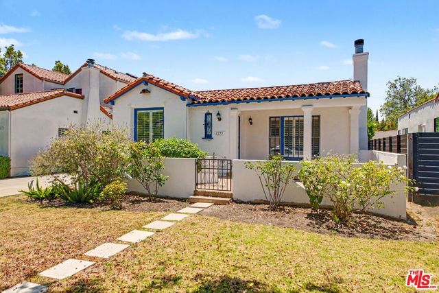 2273 Manning Avenue, Los Angeles, CA 90064