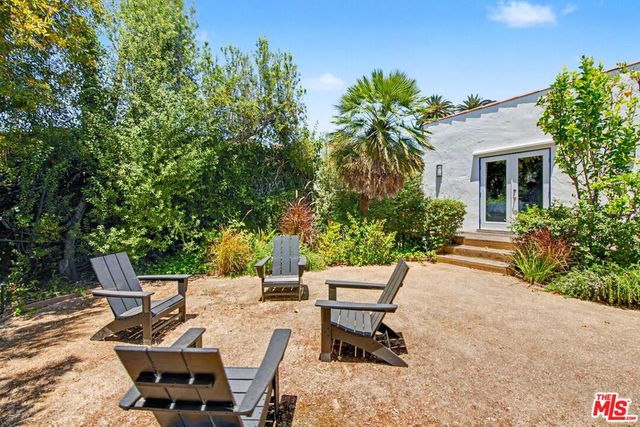 2273 Manning Avenue, Los Angeles, CA 90064
