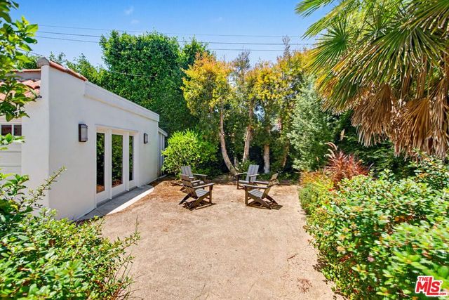 2273 Manning Avenue, Los Angeles, CA 90064