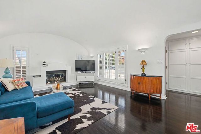2273 Manning Avenue, Los Angeles, CA 90064