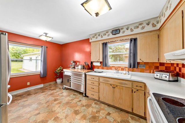 3222 Yorktown STREET, Racine, WI 53404