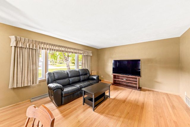 3222 Yorktown STREET, Racine, WI 53404