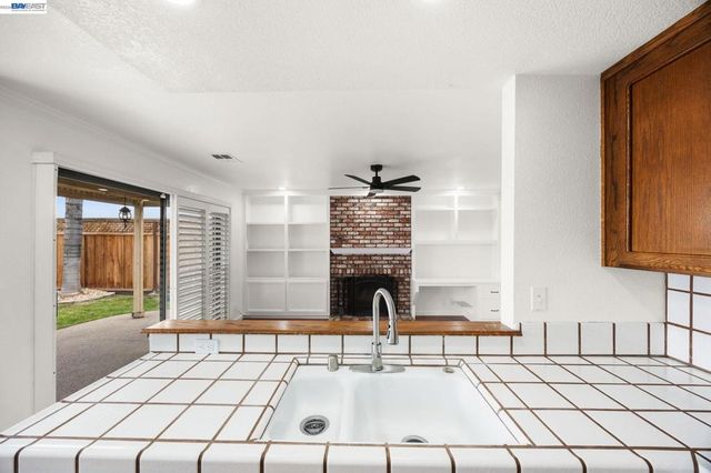 1781 Summertime, Tracy, CA 95376