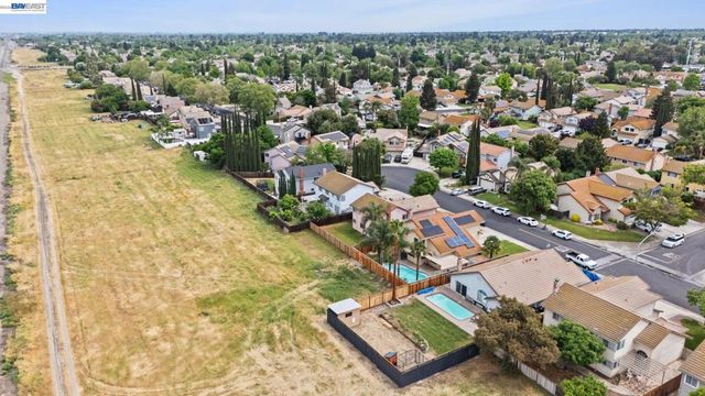 1781 Summertime, Tracy, CA 95376