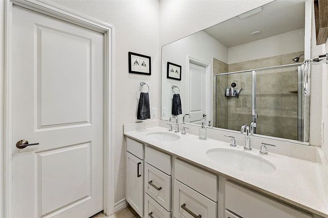 761 Long RUN, Liberty Hill, TX 78642