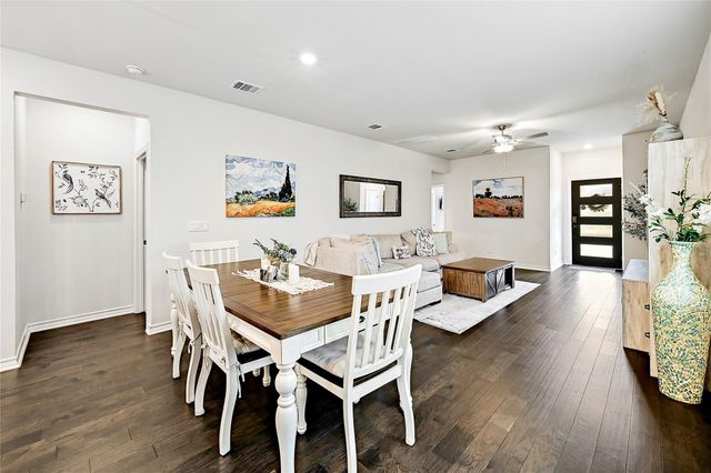 761 Long RUN, Liberty Hill, TX 78642