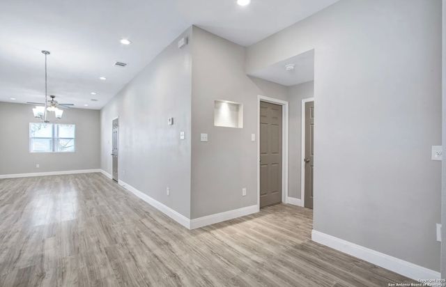 511 Meerscheidt, San Antonio, TX 78203