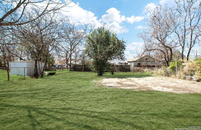 511 Meerscheidt, San Antonio, TX 78203