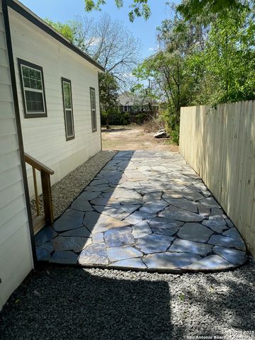511 Meerscheidt, San Antonio, TX 78203