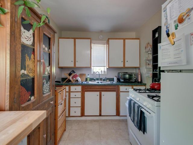 1609 Morgan LN, Austin, TX 78704