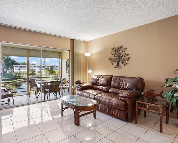 3501 NW 47th Avenue 503, Lauderdale Lakes, FL 33319