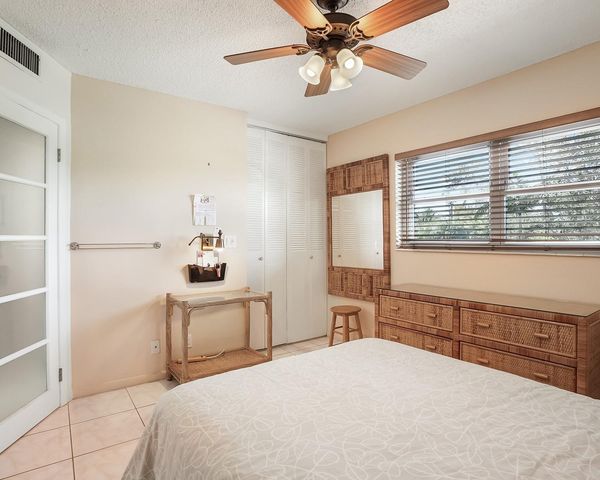3501 NW 47th Avenue 503, Lauderdale Lakes, FL 33319