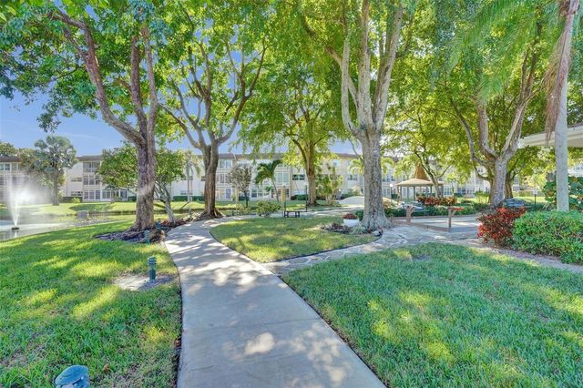 3501 NW 47th Avenue 503, Lauderdale Lakes, FL 33319