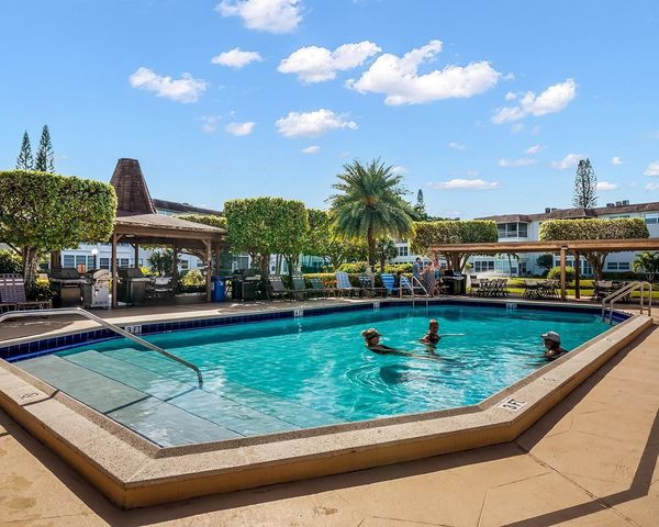 3501 NW 47th Avenue 503, Lauderdale Lakes, FL 33319