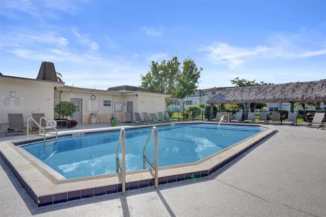 3501 NW 47th Avenue 503, Lauderdale Lakes, FL 33319