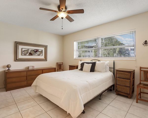3501 NW 47th Avenue 503, Lauderdale Lakes, FL 33319